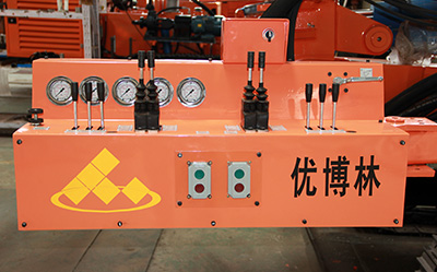 多功能系列鉆機(YBL-868-1)(圖4) 多功能系列鉆機(YBL-868-1)(圖4)