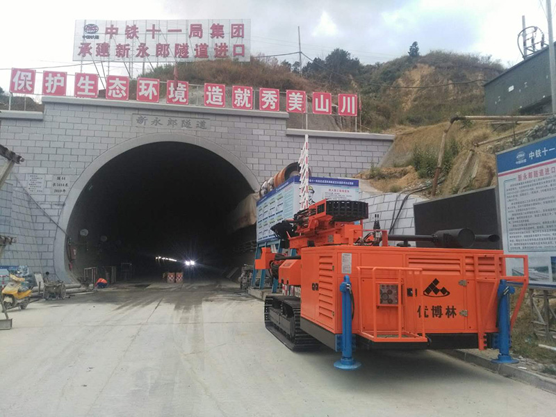 優(yōu)博林SD868-2在為中鐵隧道局鄭萬項目做超前地質(zhì)預(yù)報施工(圖1)